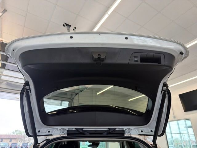 Used 2023 Buick Envision Essence w/ Sport Touring Package image 32