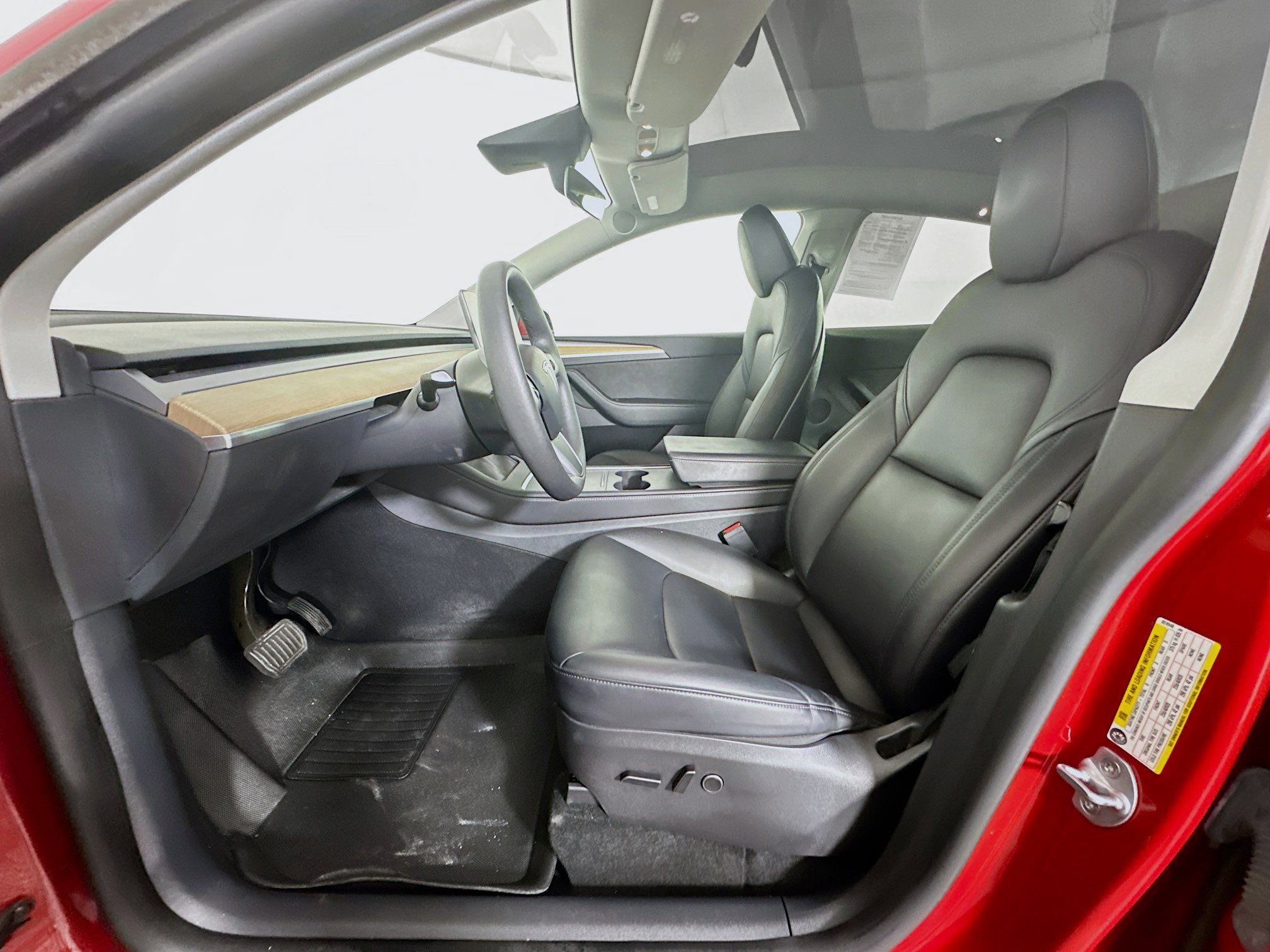 Used 2023 Tesla Model Y Long Range image 13