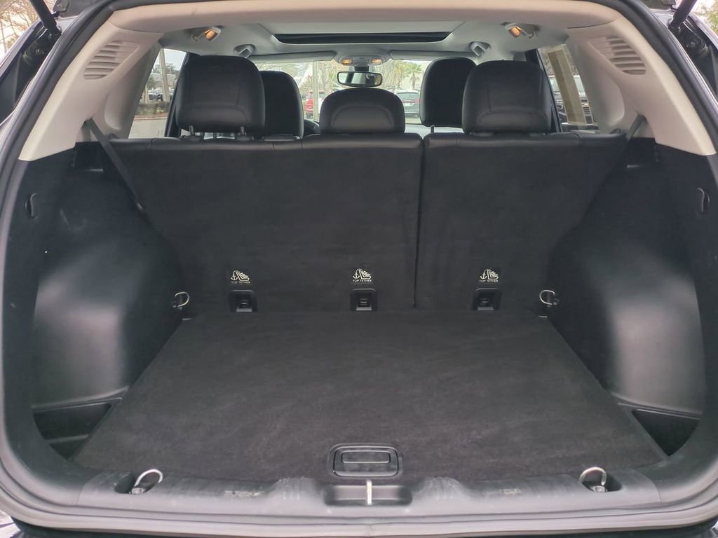 Used 2018 Jeep Compass Trailhawk w/ Leather Interior Group image 12