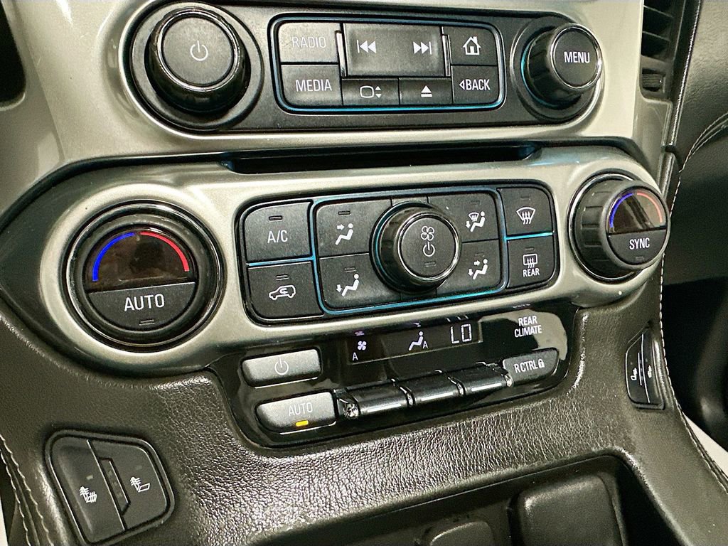 Used 2020 Chevrolet Suburban LT image 16
