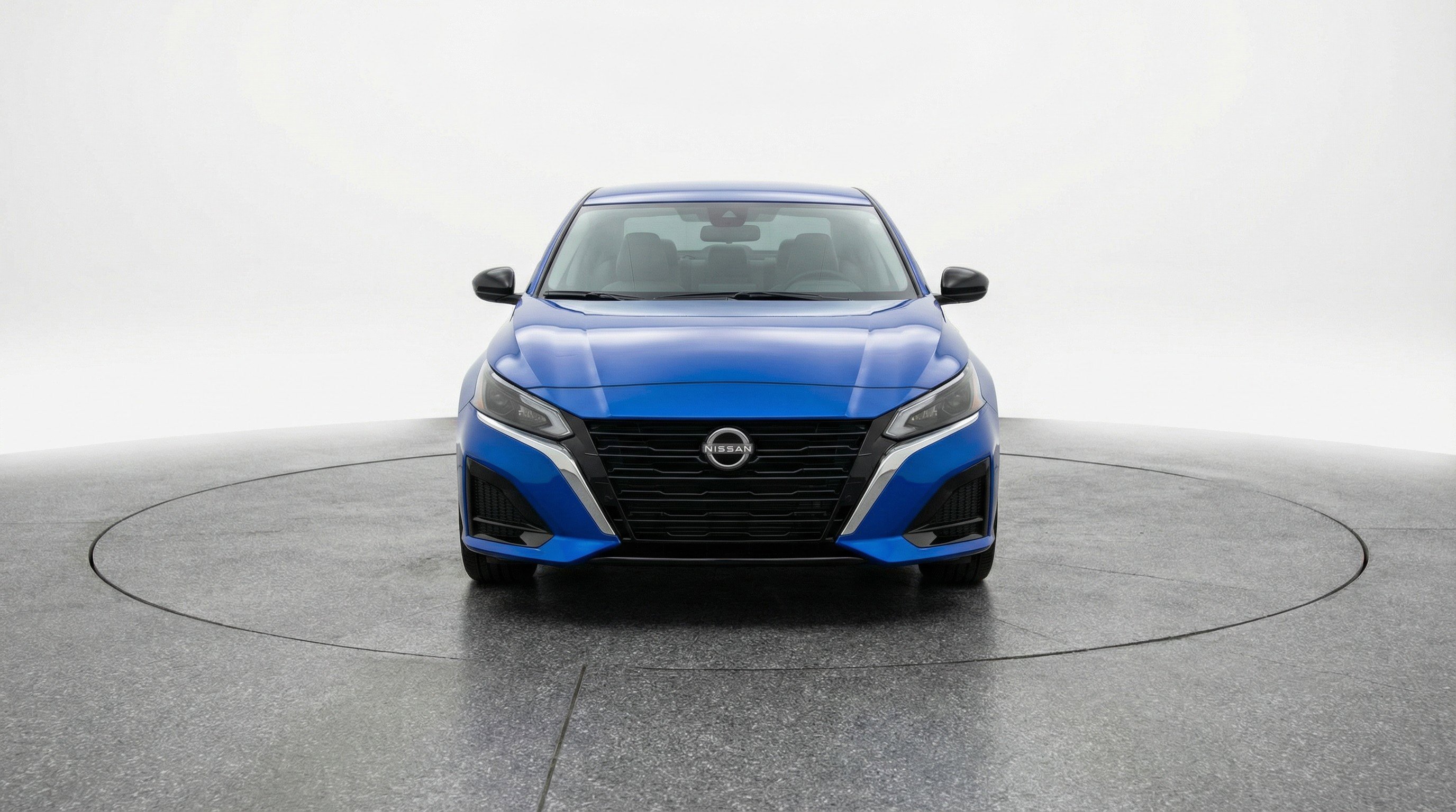 Used 2025 Nissan Altima 2.5 SV image 2