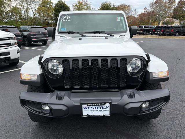 Certified 2021 Jeep Gladiator Willys image 8