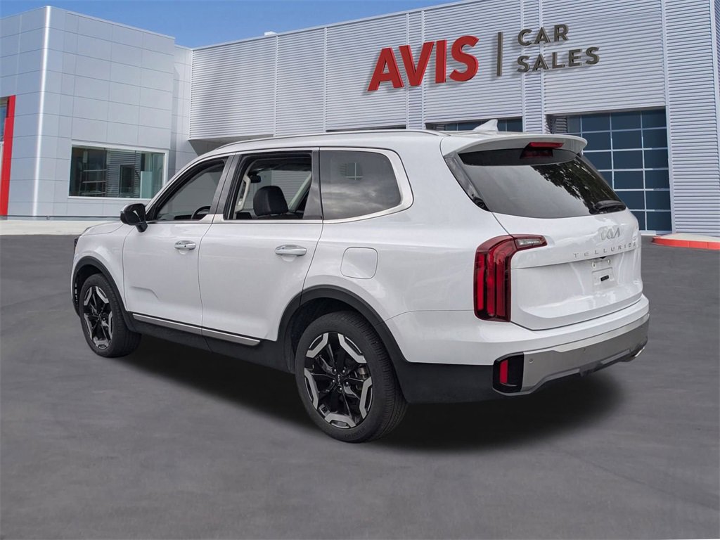 Used 2025 Kia Telluride S image 10