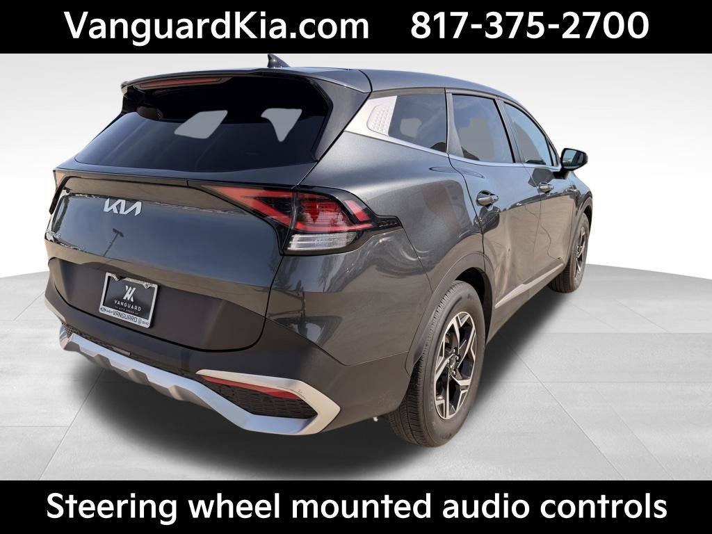 Certified 2024 Kia Sportage LX image 4