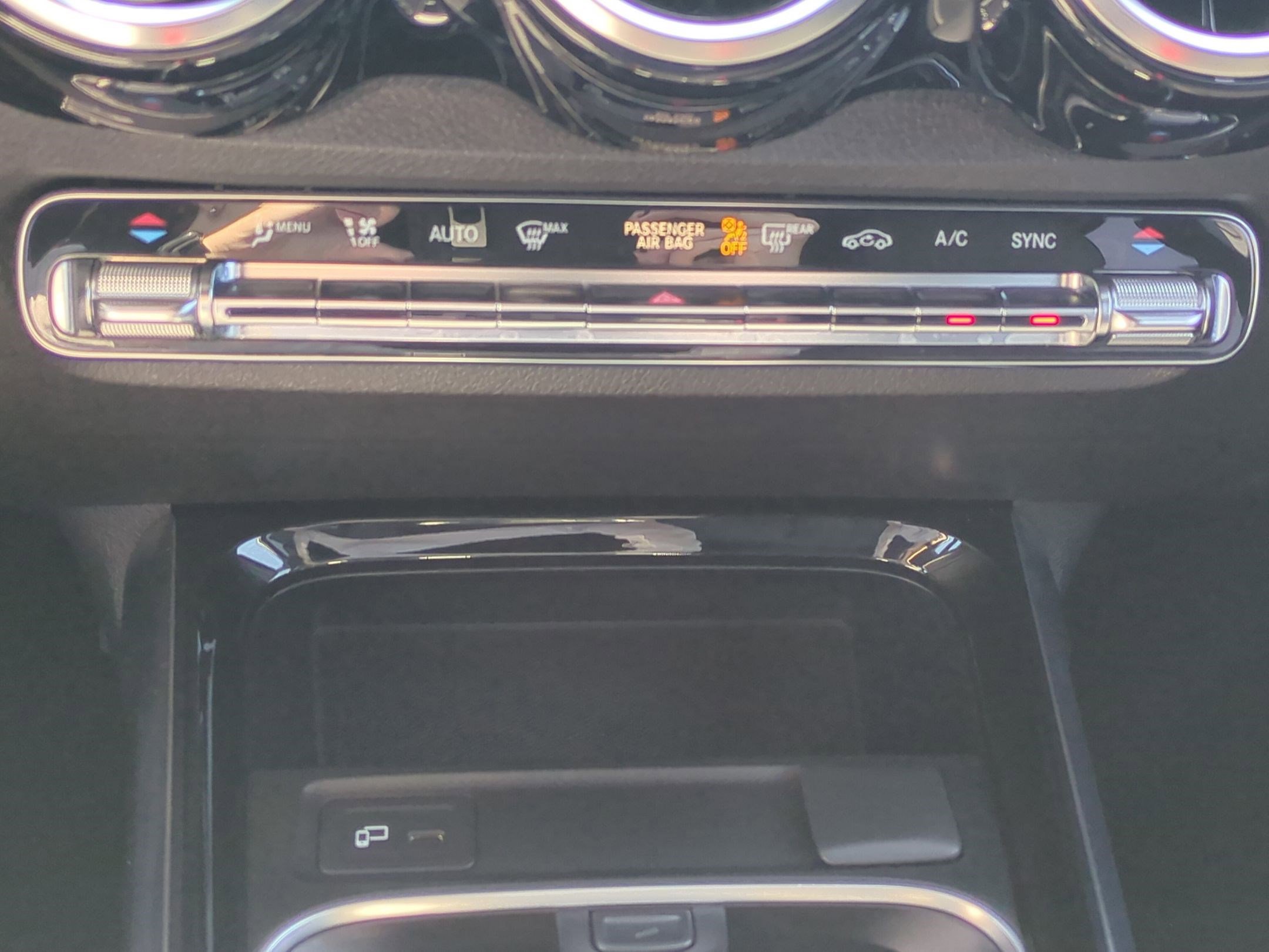 Used 2020 Mercedes-Benz GLB 250 4MATIC image 24