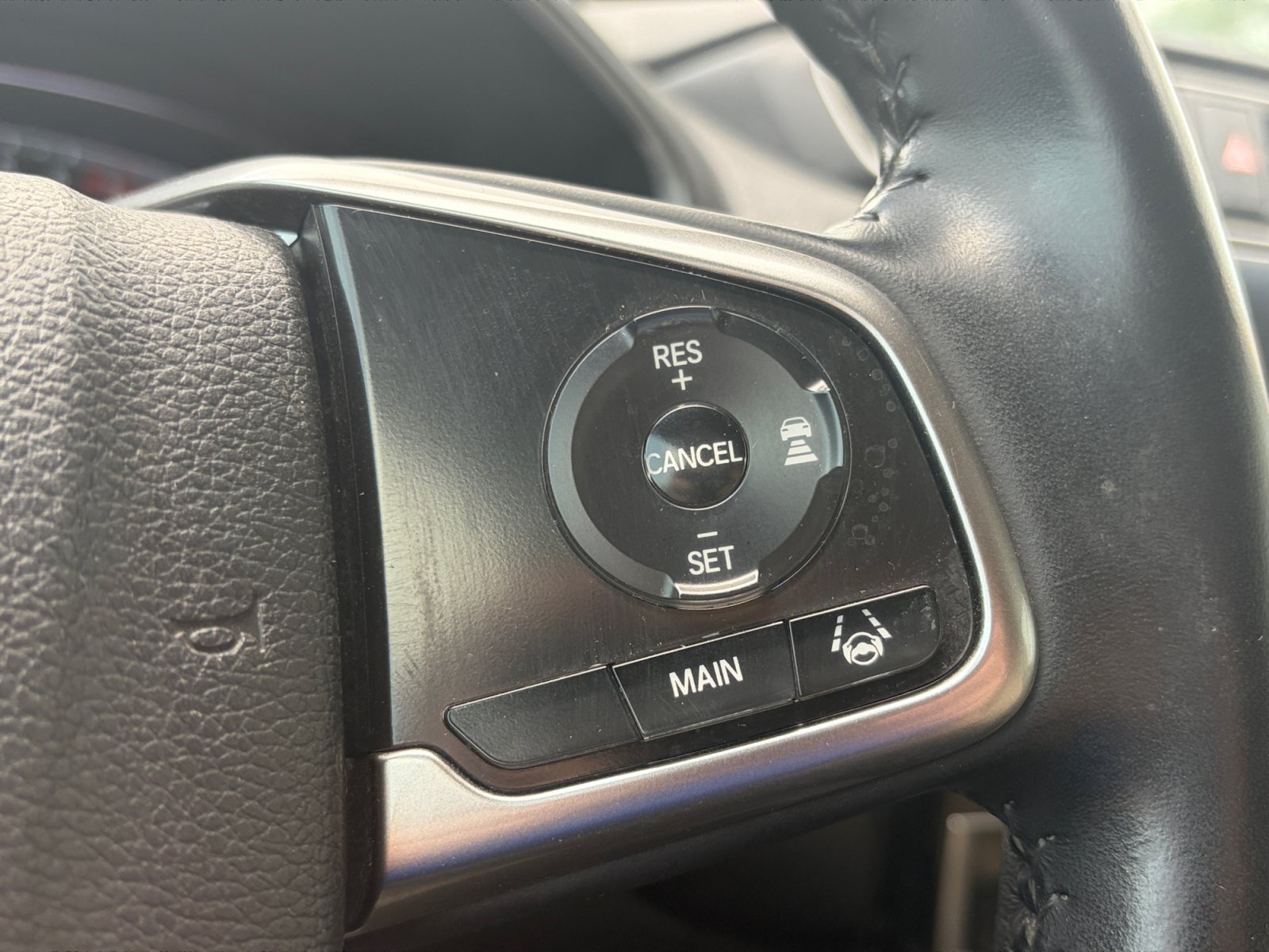 Used 2017 Honda CR-V Touring image 18