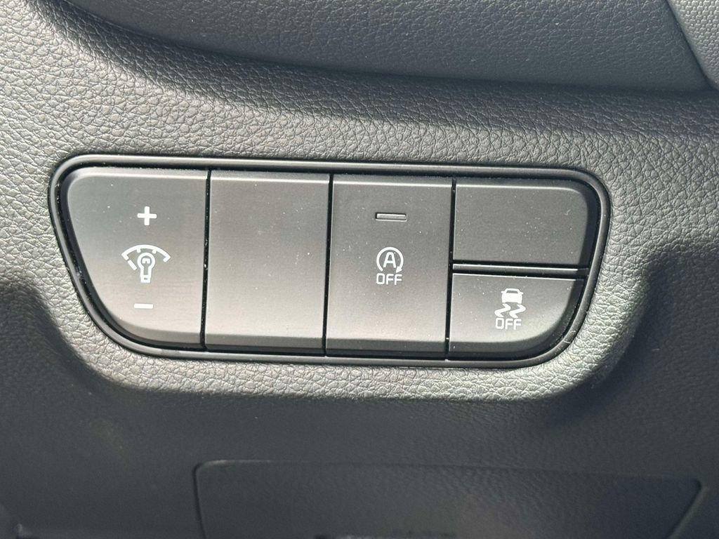 Used 2024 Kia Seltos LX AWD/4WD image 17