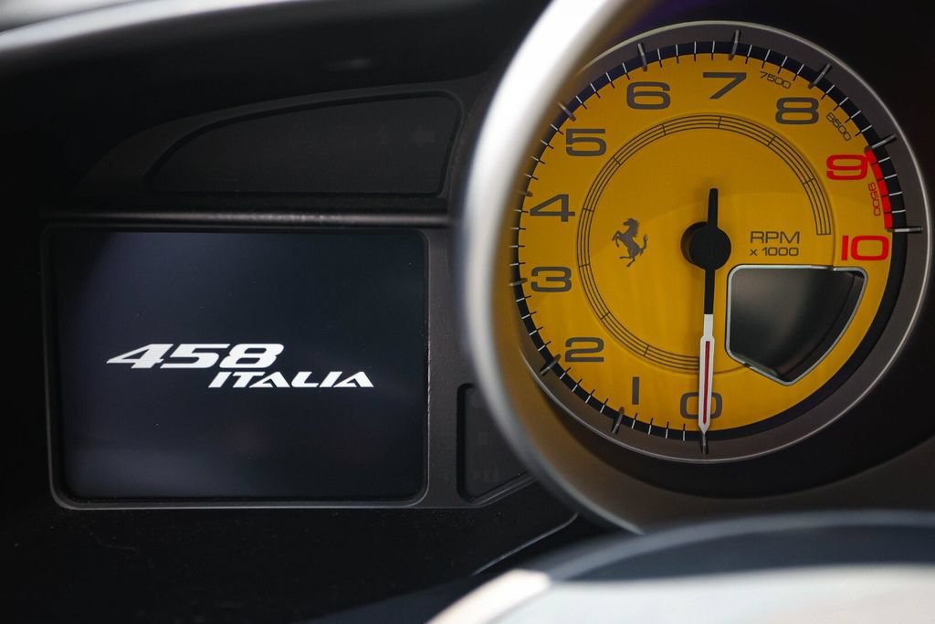 Certified 2011 Ferrari 458 Italia Coupe RWD image 49