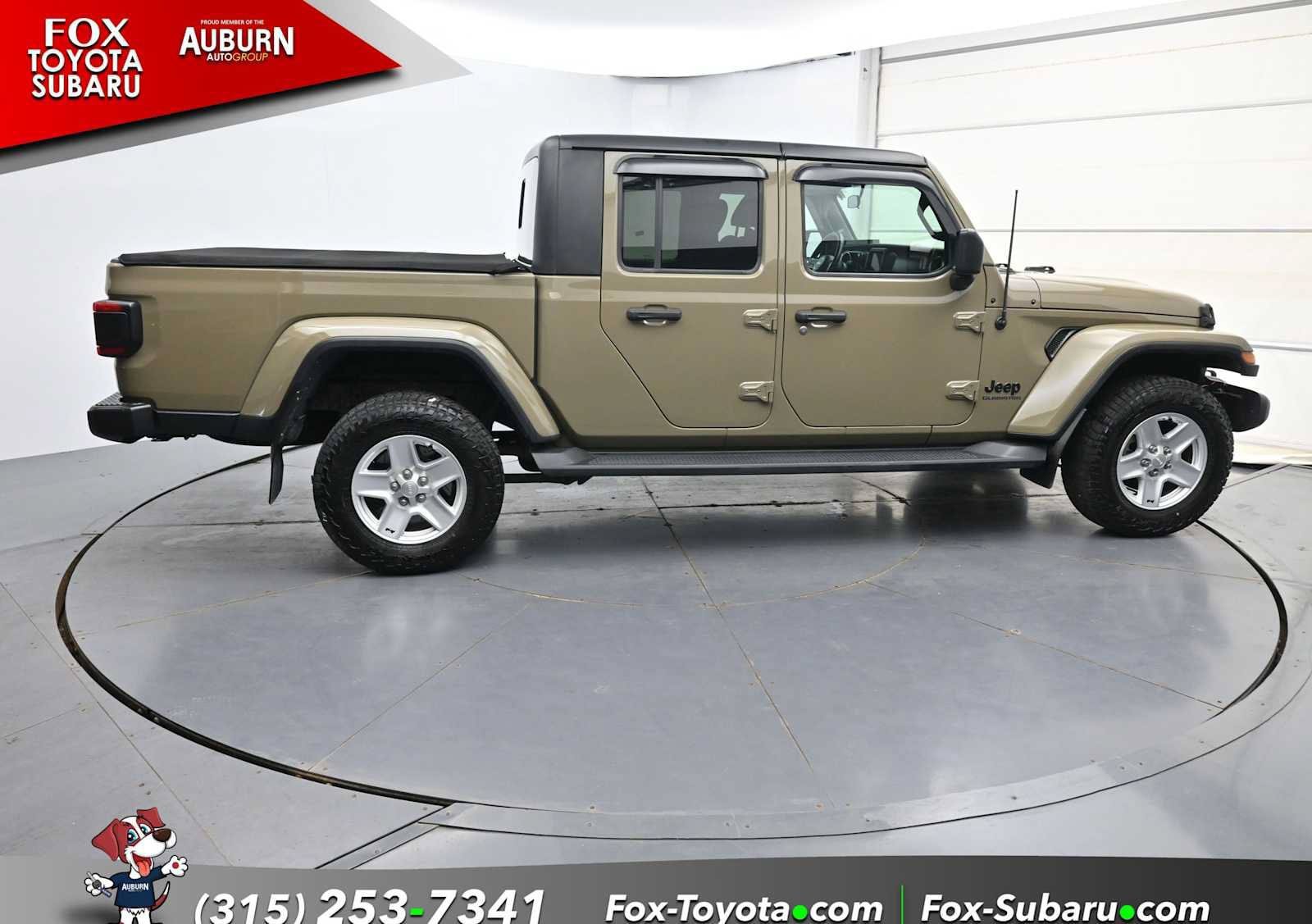 Used 2020 Jeep Gladiator Sport w/ Quick Order Package 24S AWD/4WD image 16