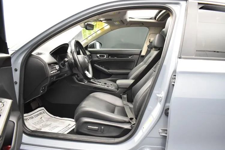 Used 2024 Honda Civic Touring image 14
