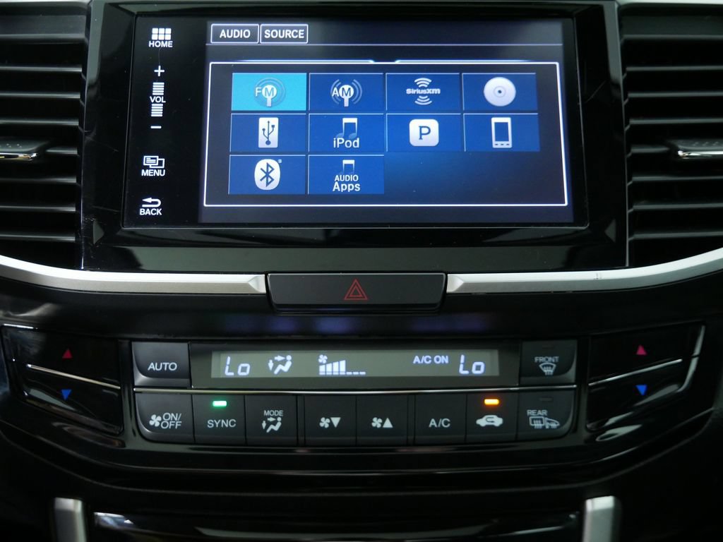 Used 2016 Honda Accord EX image 30