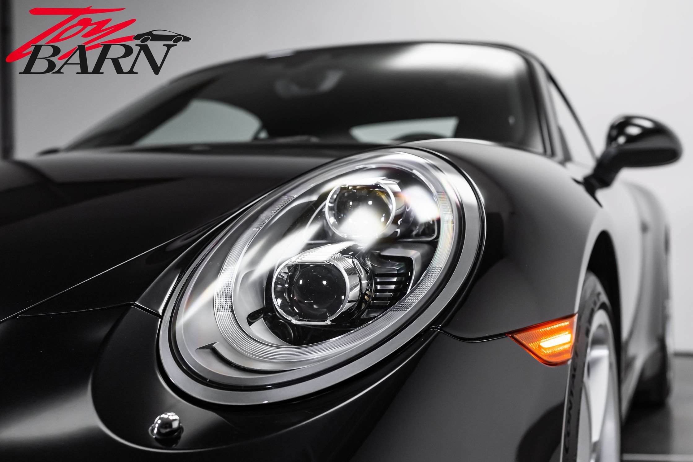 Used 2016 Porsche 911 Carrera Black Edition RWD image 18