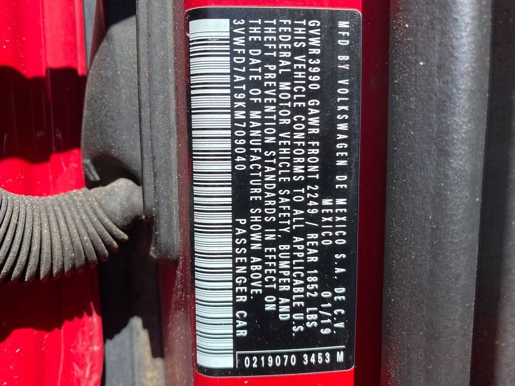 Used 2019 Volkswagen Beetle 2.0T SE image 32