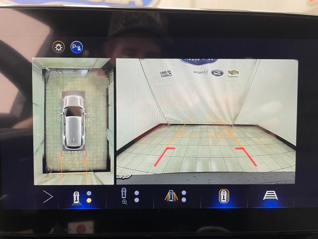 New 2026 Chevrolet Equinox LT w/ Safety and Technology Package AWD/4WD image 6