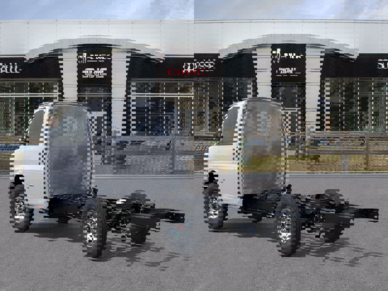 New 2025 GMC Savana 3500 w/ Power Convenience Package image 3