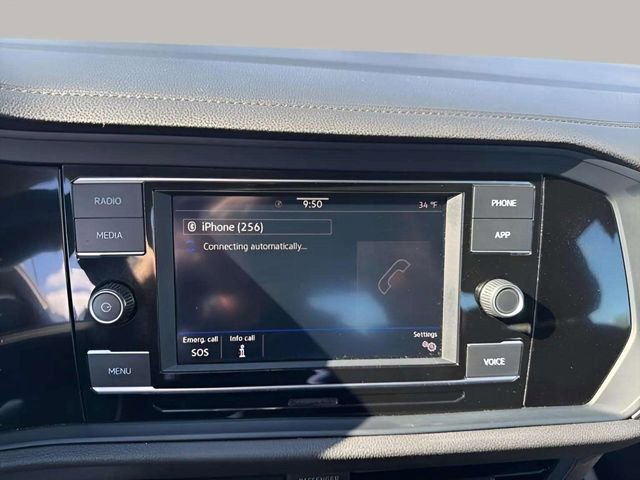 Used 2024 Volkswagen Jetta SE image 20