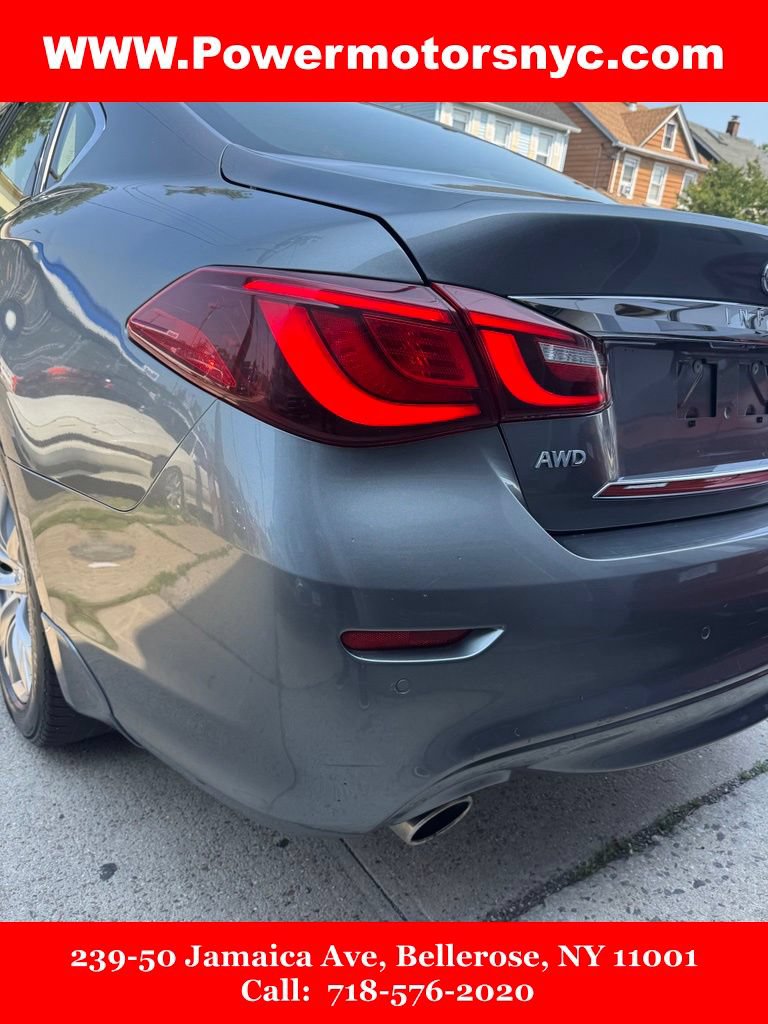 Used 2017 INFINITI Q70 3.7 AWD/4WD image 15