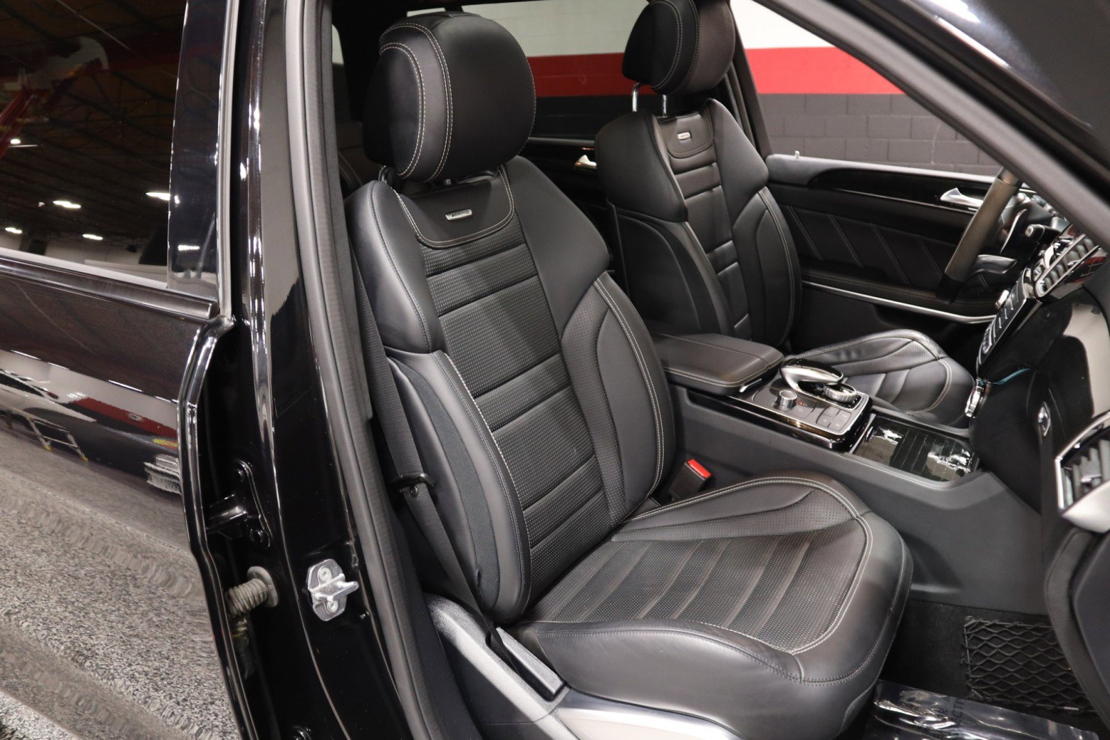Used 2019 Mercedes-Benz GLS 63 AMG 4MATIC w/ AMG Night Styling Package image 47