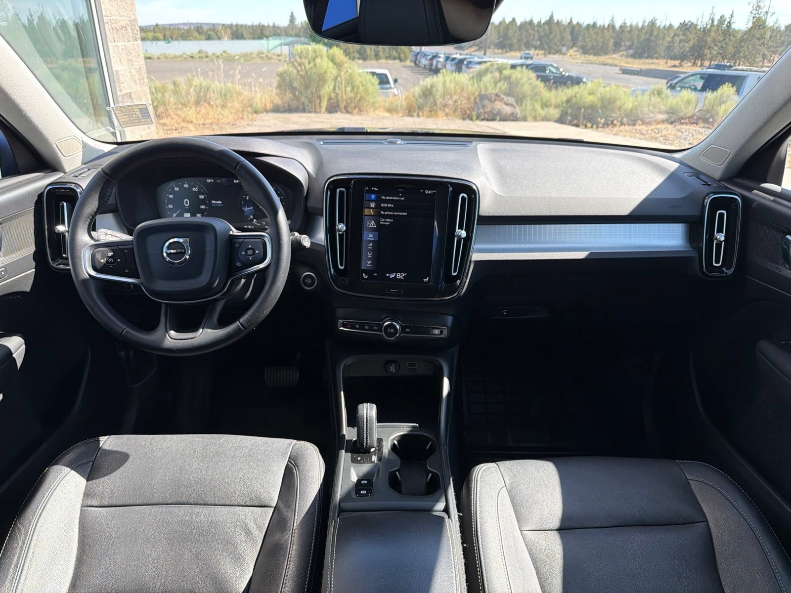 Used 2020 Volvo XC40 T5 Momentum w/ Protection Package Premier AWD/4WD image 10