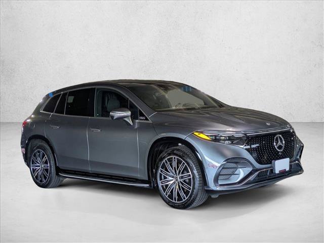 Used 2023 Mercedes-Benz EQS 580 4MATIC SUV image 3