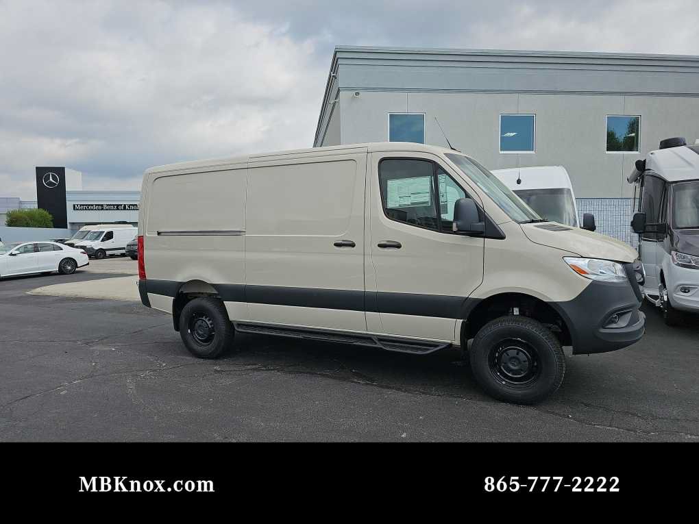 Used 2025 Mercedes-Benz Sprinter 2500 image 1