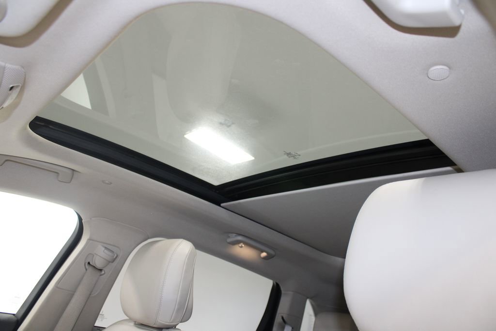 Used 2020 Lincoln Nautilus Reserve w/ Equipment Group 201A image 35