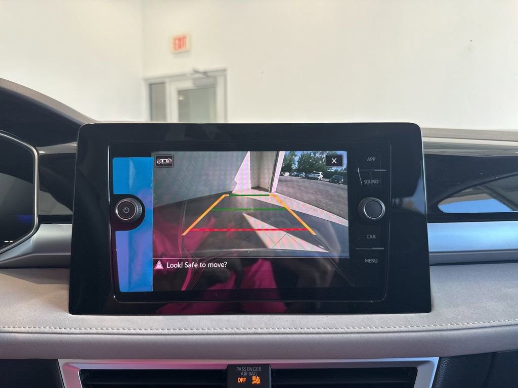 New 2025 Volkswagen Taos SE image 23