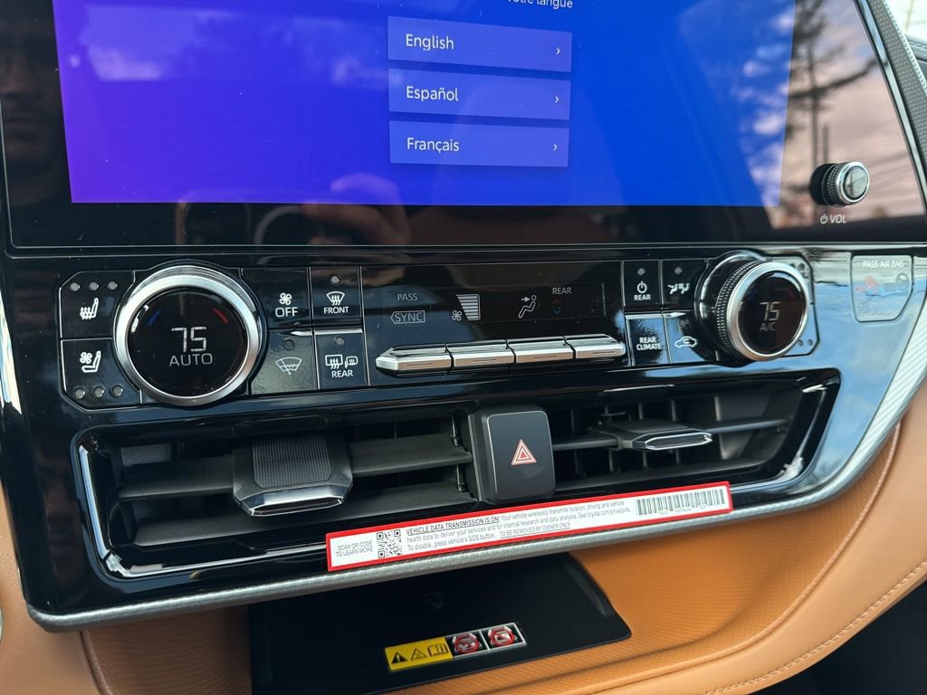 New 2025 Toyota Highlander Platinum image 20