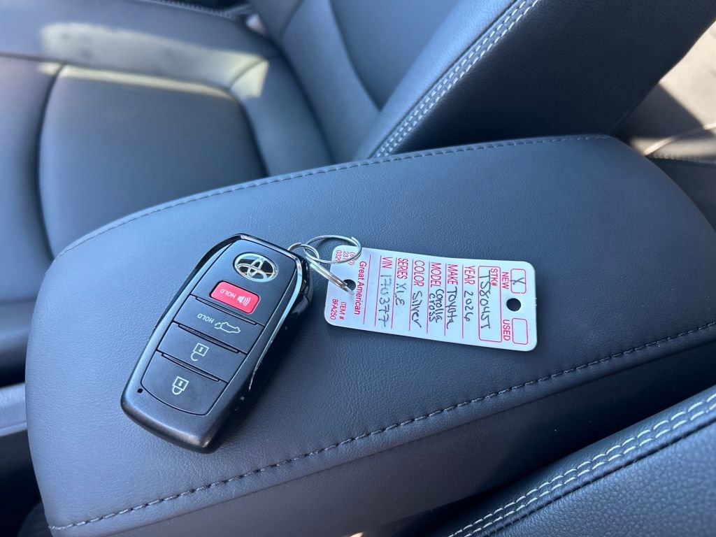 New 2026 Toyota Corolla Cross XLE image 28