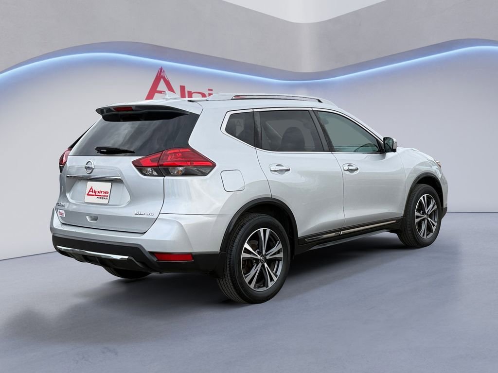 Used 2017 Nissan Rogue SL w/ SL Premium Package image 5