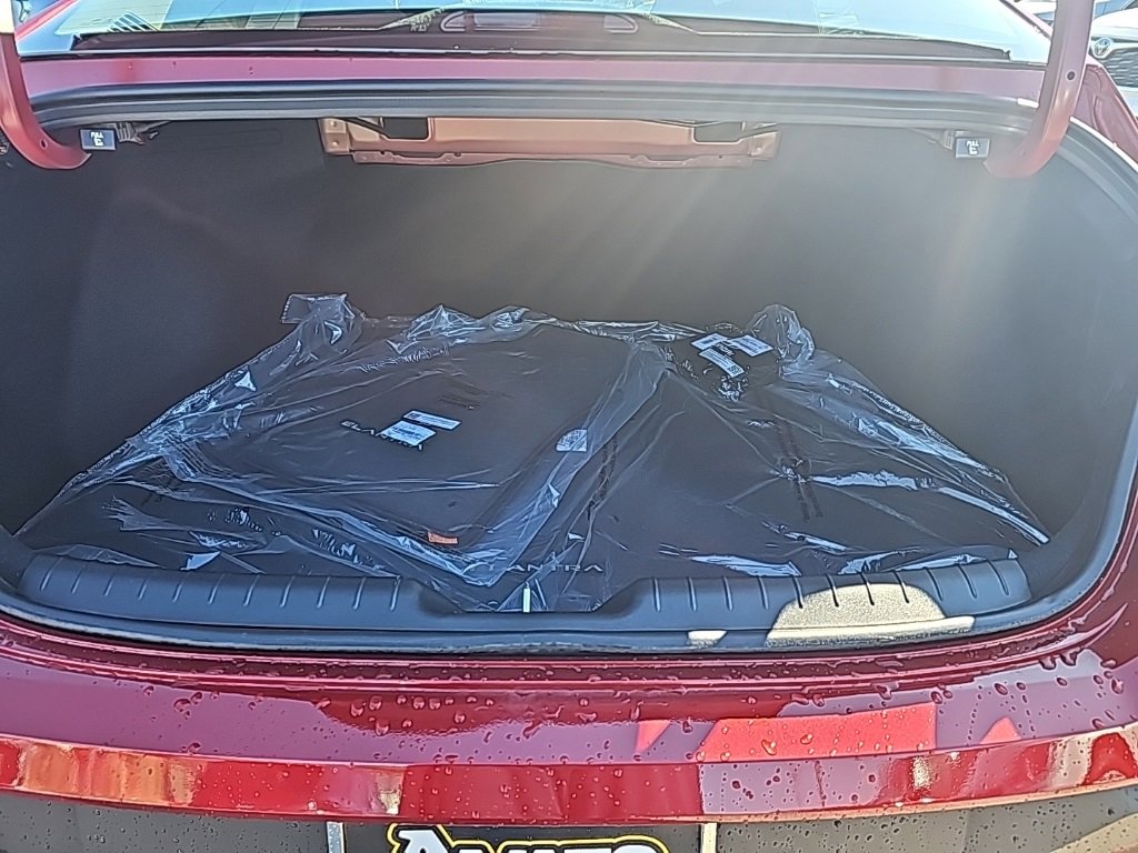 New 2026 Hyundai Elantra SE image 31