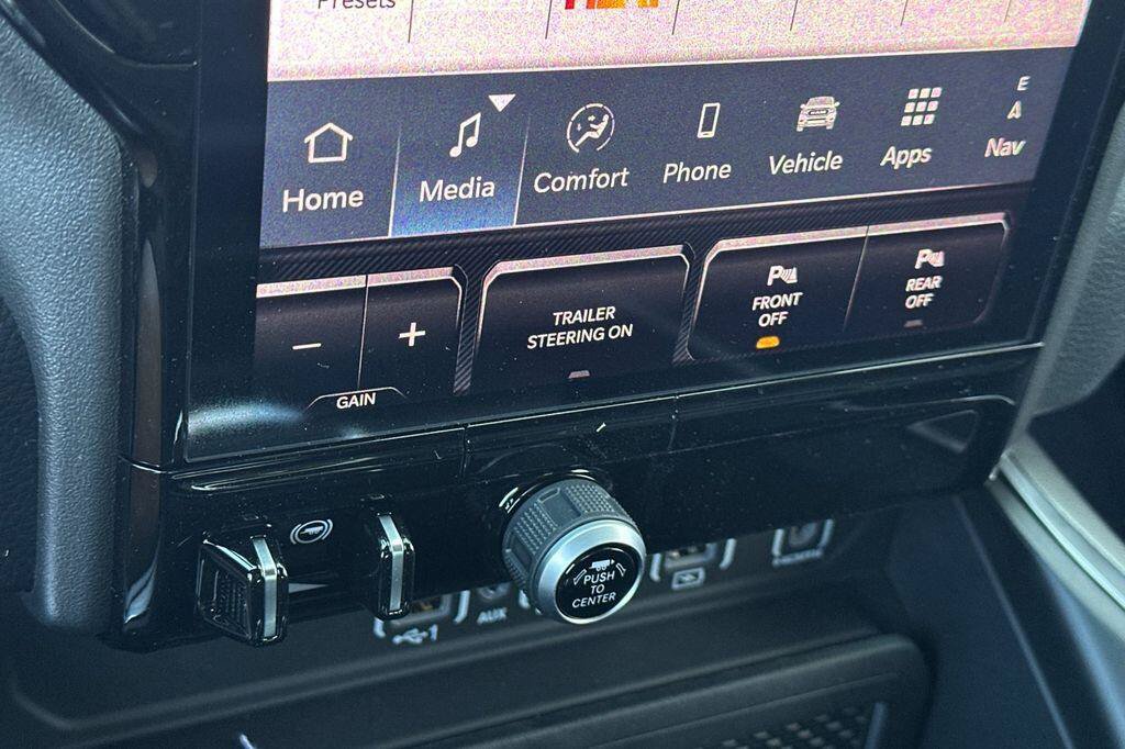New 2026 RAM 1500 Laramie w/ Night Edition AWD/4WD image 19