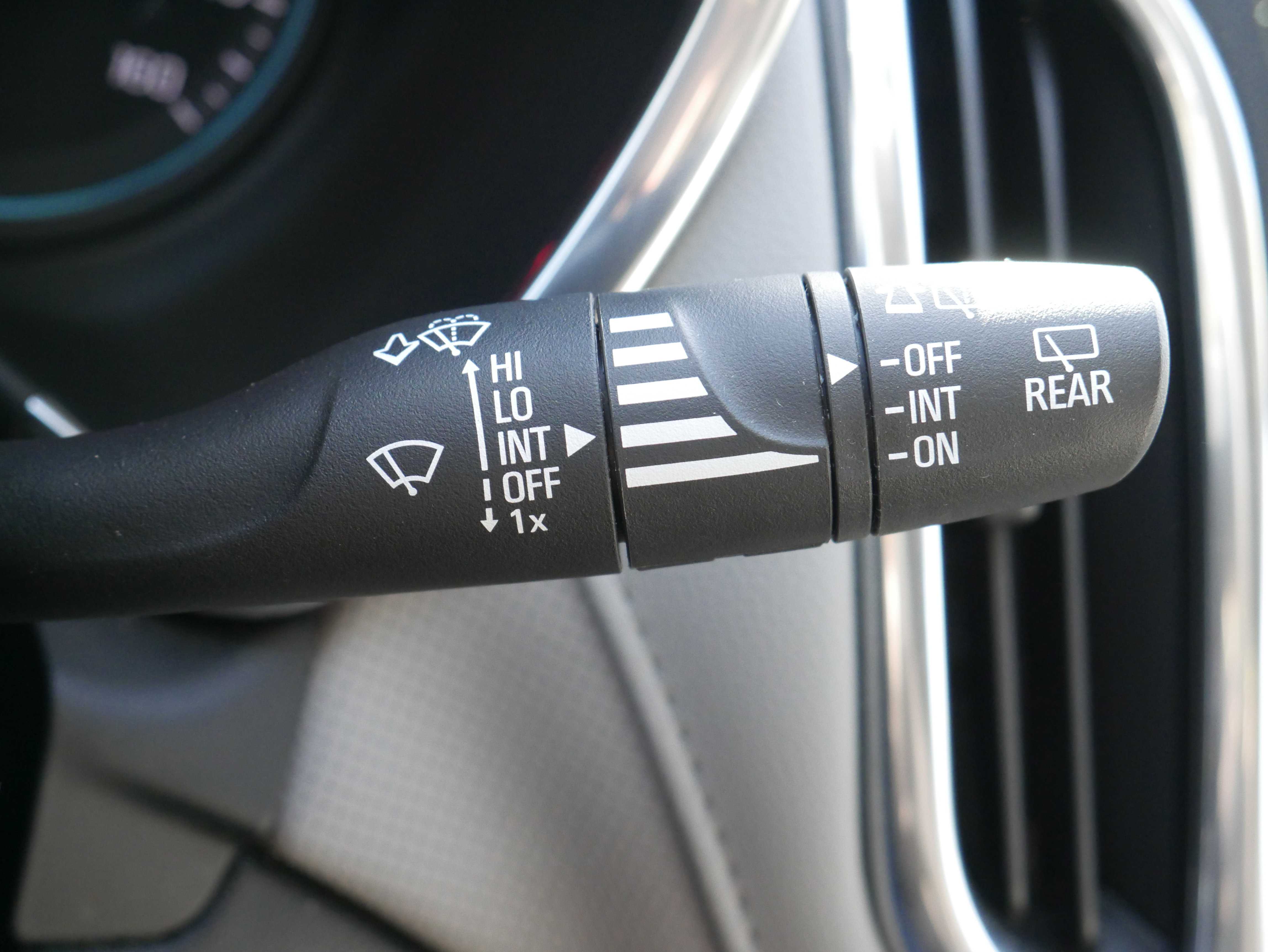 Certified 2020 Chevrolet Equinox Premier image 26