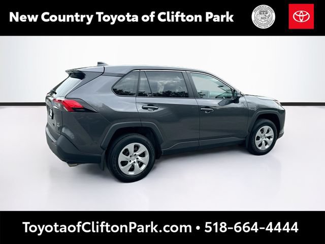 Used 2023 Toyota RAV4 LE AWD/4WD image 7