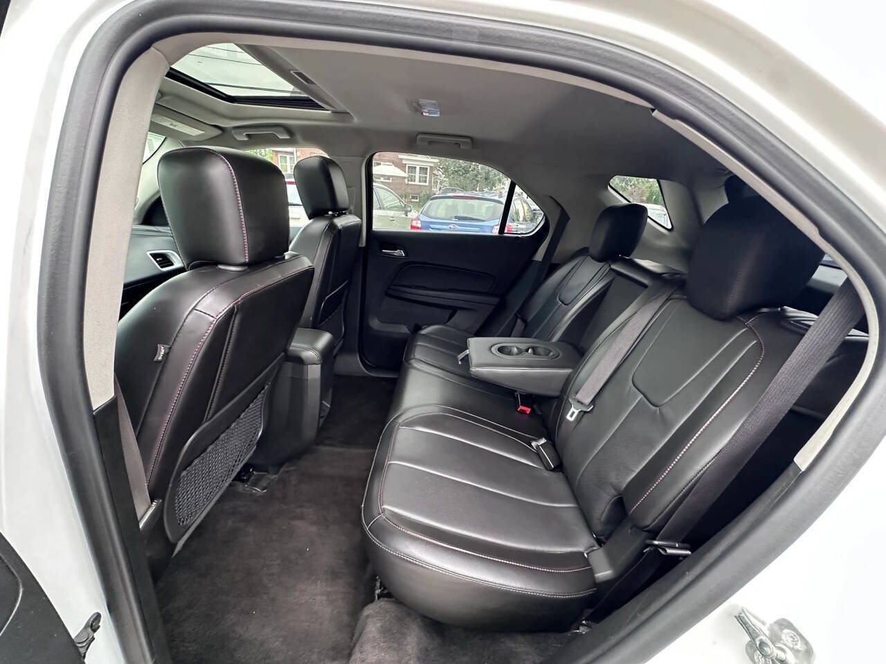 Used 2016 Chevrolet Equinox LTZ w/ Enhanced Convenience Package FWD image 15