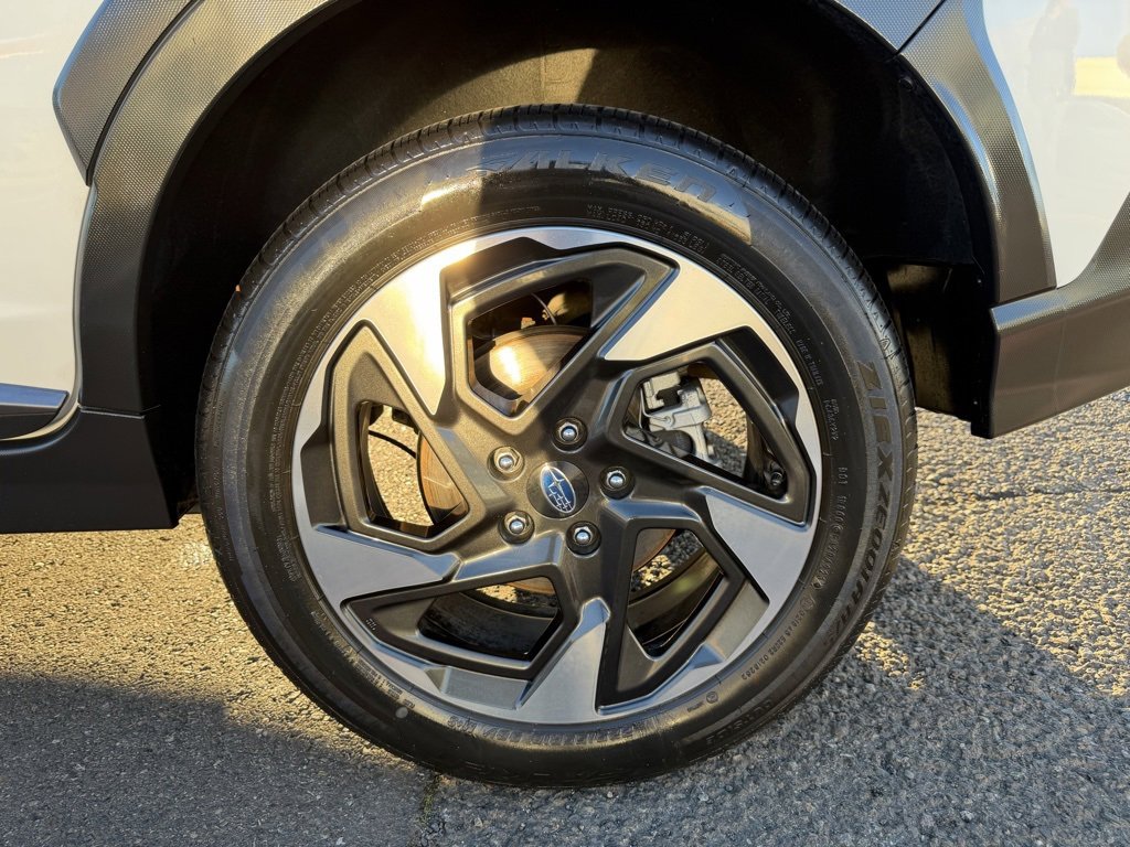 Used 2024 Subaru Crosstrek 2.5i Limited w/ Crosstrek Mirror Package image 11