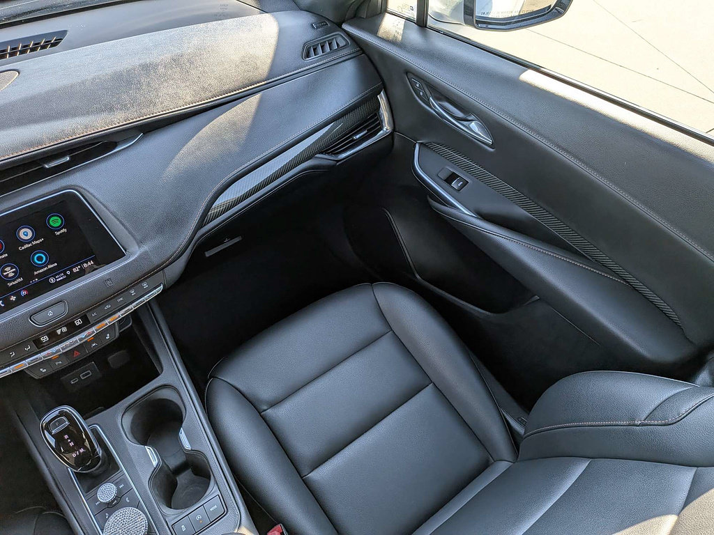 Used 2021 Cadillac XT4 Sport w/ Cold Weather Package FWD image 18