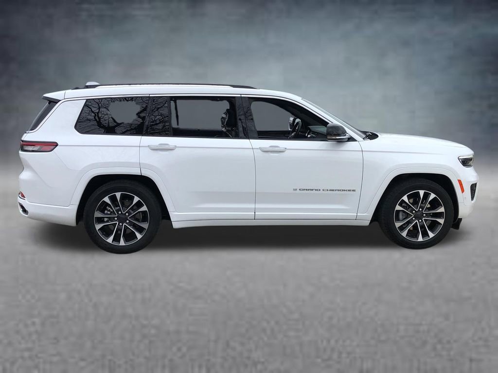 Certified 2022 Jeep Grand Cherokee L Overland w/ Luxury Tech Group IV image 10