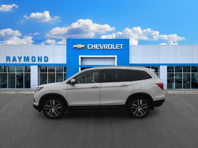 Used 2017 Honda Pilot Elite image 6