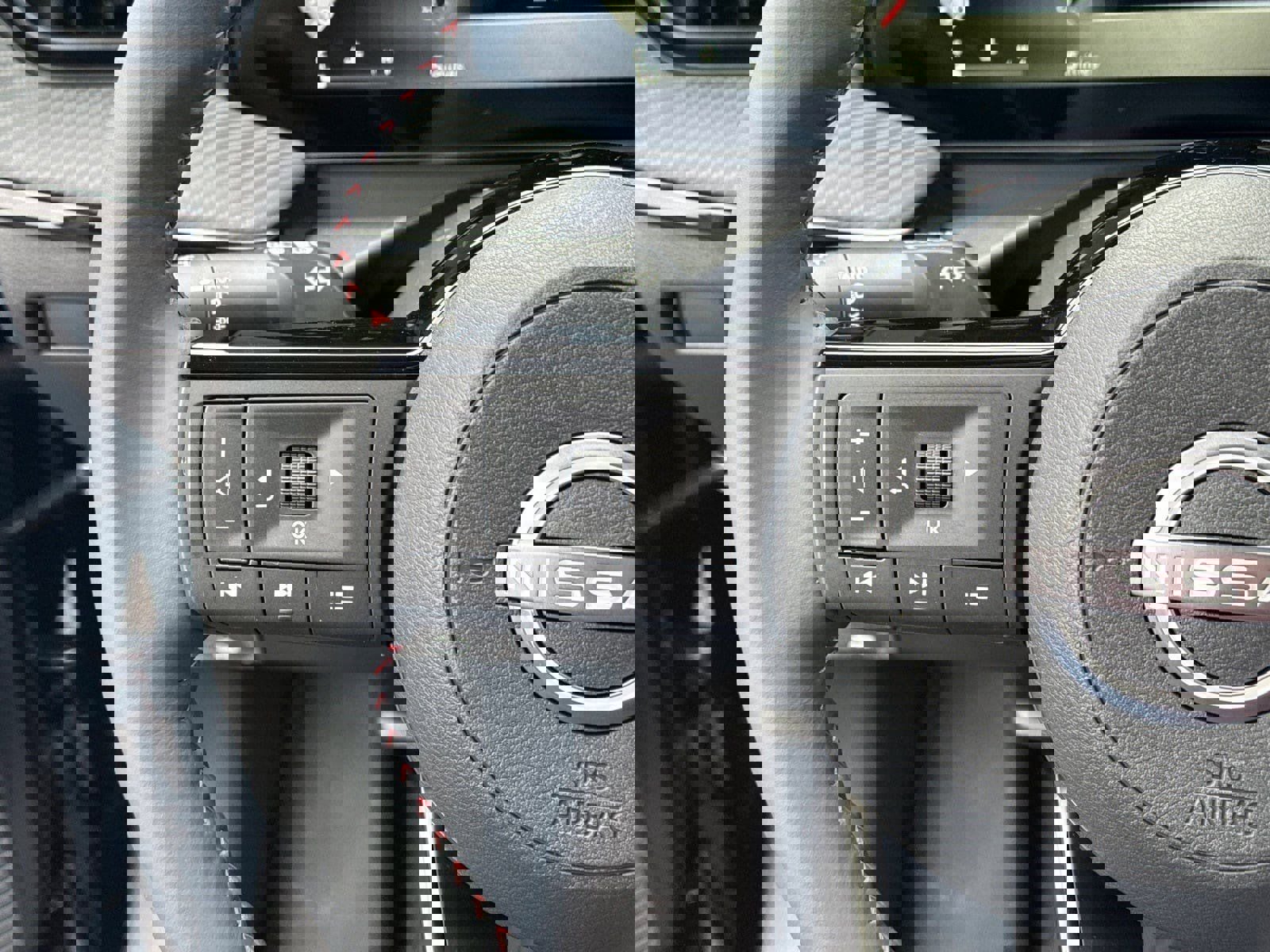 New 2026 Nissan Kicks SR w/ Illumination Package image 10