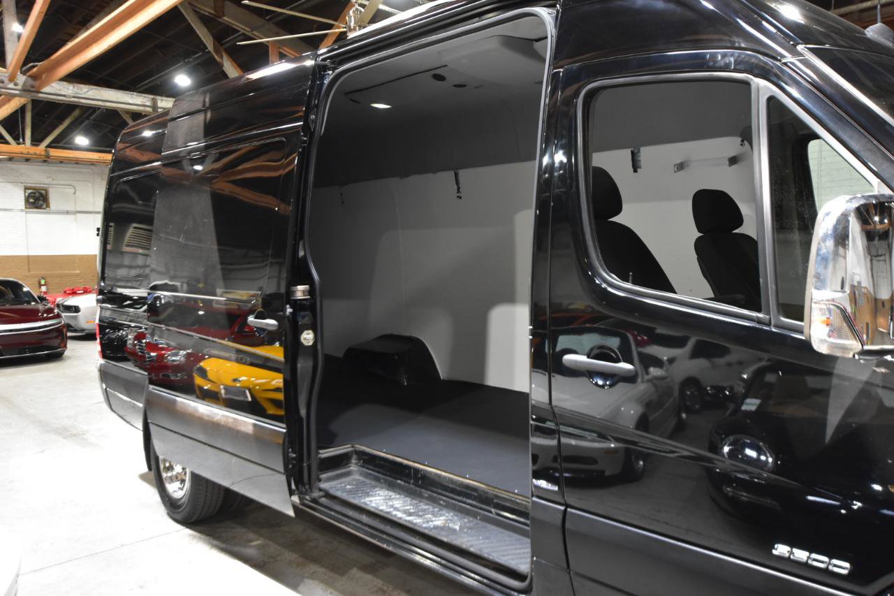 Used 2015 Mercedes-Benz Sprinter 3500 image 33