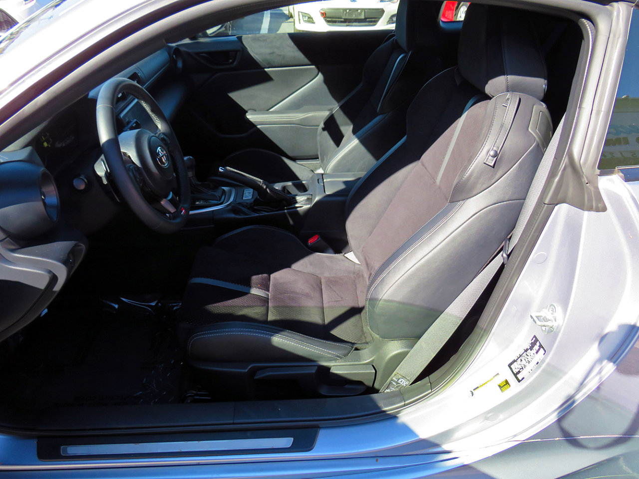 Used 2023 Toyota GR86 Premium image 13