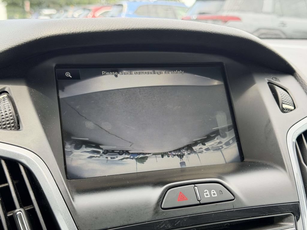 Used 2014 Ford Focus Titanium FWD image 23