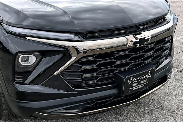 Used 2025 Chevrolet TrailBlazer ACTIV w/ Driver Confidence Package FWD image 33