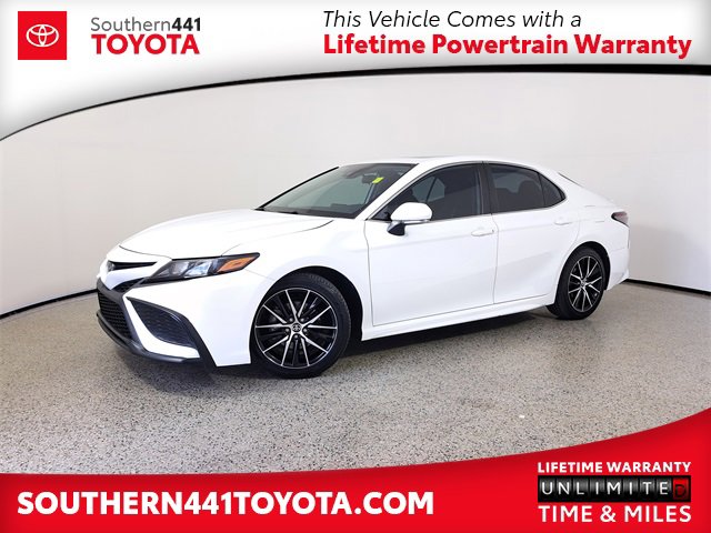 Used 2024 Toyota Camry SE