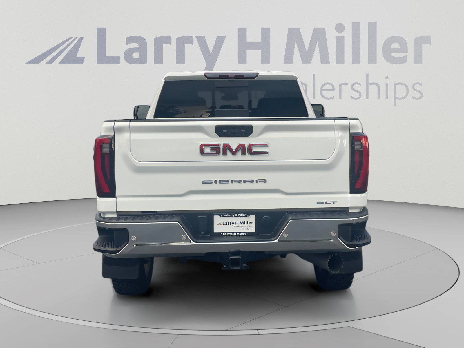 Used 2024 GMC Sierra 3500 SLT w/ SLT Convenience Package AWD/4WD image 4