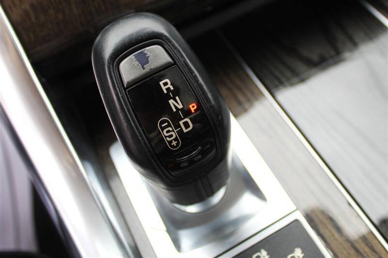 Used 2014 Land Rover Range Rover Sport HSE AWD/4WD image 25