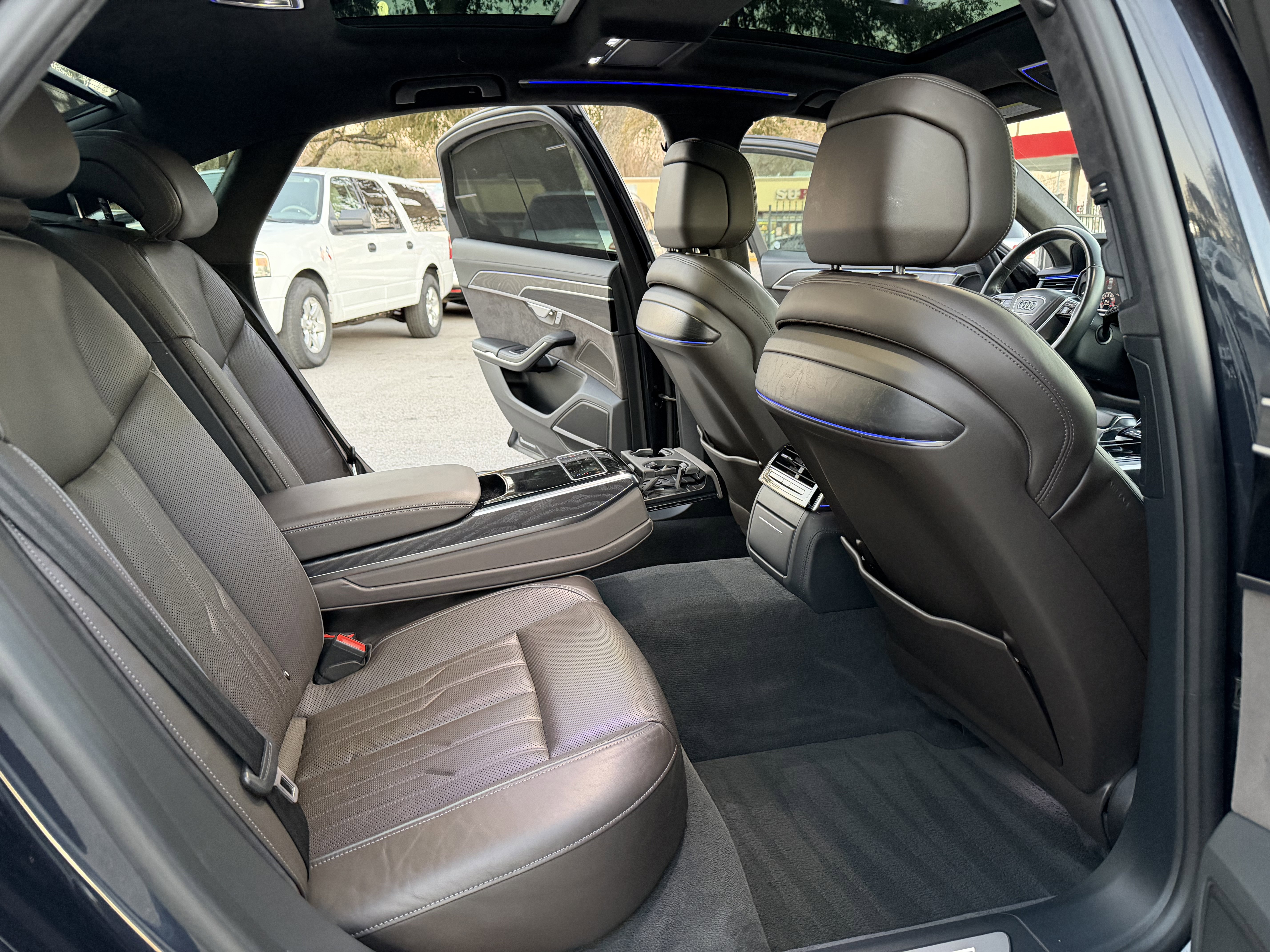 Used 2019 Audi A8 L 3.0T w/ Luxury Package image 38