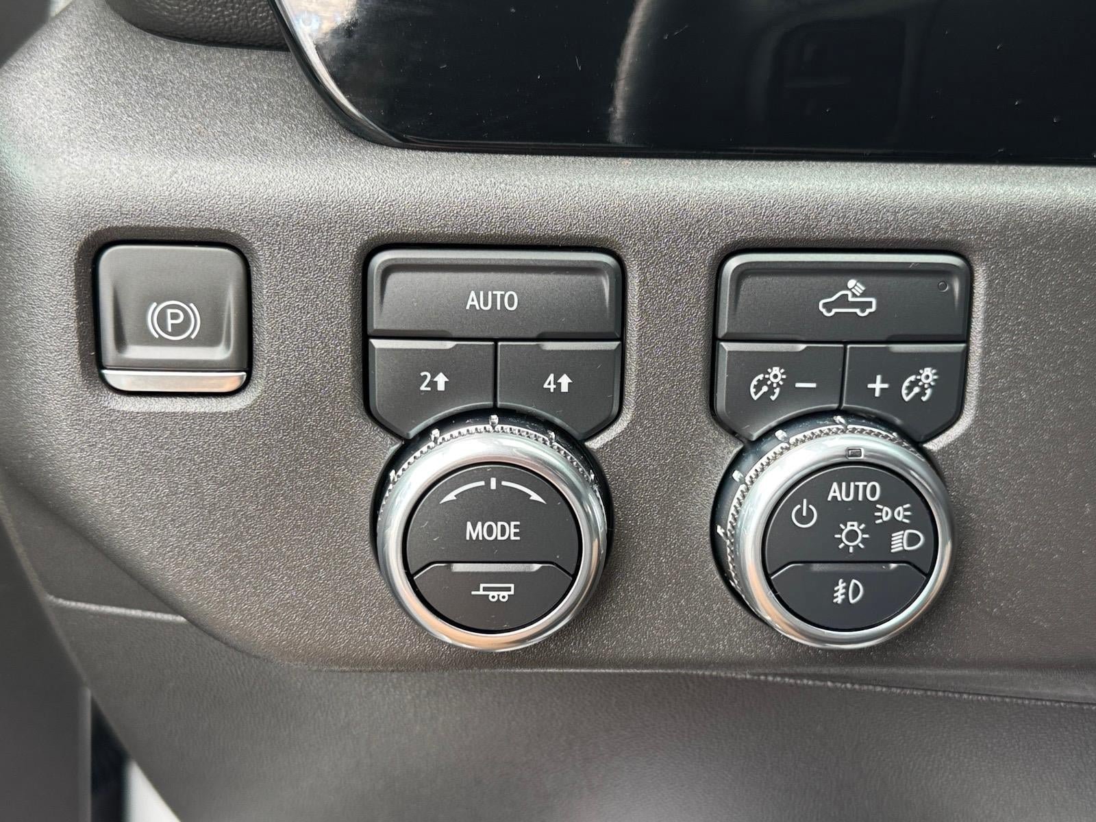 Used 2024 GMC Sierra 1500 Elevation AWD/4WD image 13