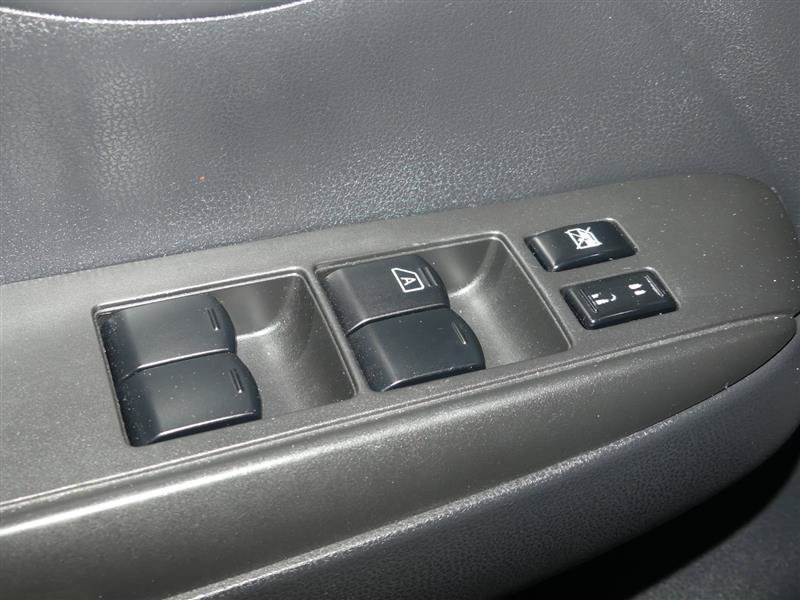 Used 2019 Nissan Versa SV FWD image 19